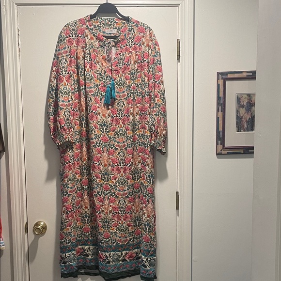 NATURAL LIFE Dresses & Skirts - NATURAL LIFE Cream Floral Print Top with Teal and Coral Accents Side Slits Maxi